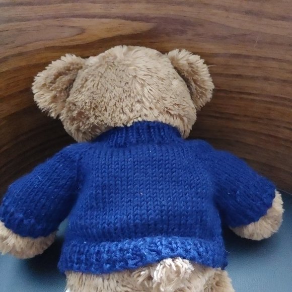 Ottawa, Canada Stiched Knit Sweater by Atelier Toutou Plush Workshop for BABW - Picture 5 of 5